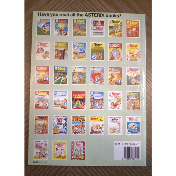 Asterix the Legionary Book 7 Goscinny & Uderzo 1993 Vintage English Comic - Picture 3 of 3